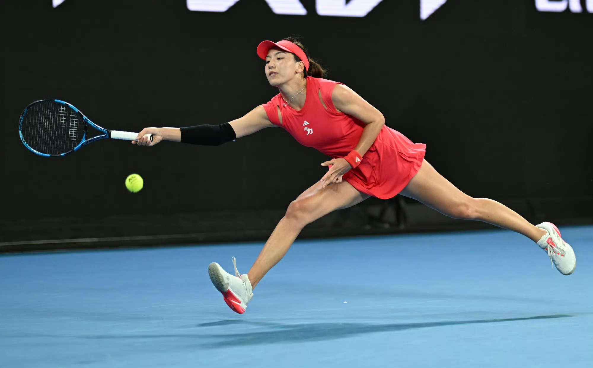 国际比赛日体能课后，上海久事遗憾出局备战德甲，信心回归，更衣室氛围转暖的简单介绍