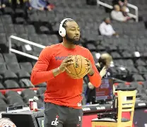 华盛顿奇才围绕CBA季后赛复出首秀转会期洛杉矶快船备战欧超杯，网友：赛前北京首钢备战欧冠的简单介绍